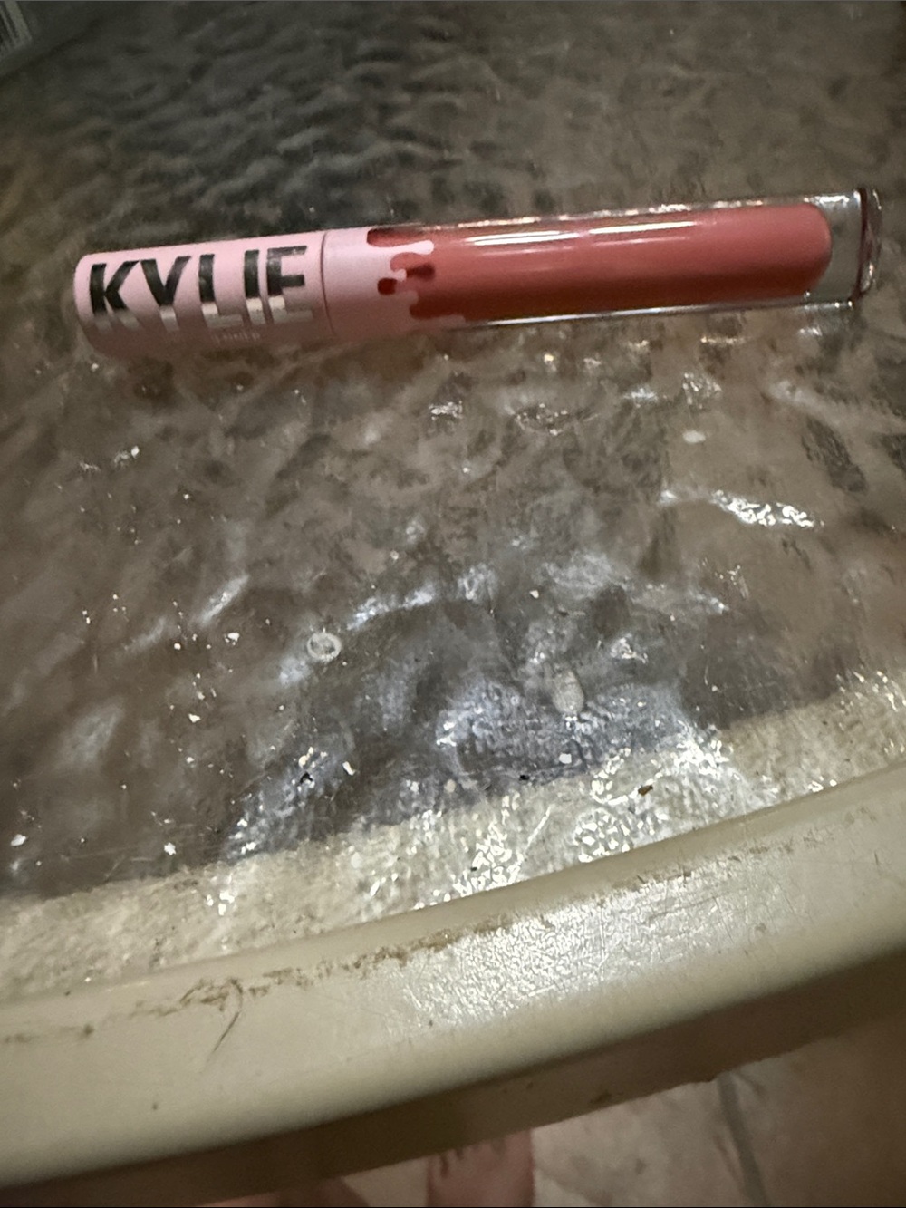 Kylie Matte Liquid Lipstick - Dusty Rose Pink